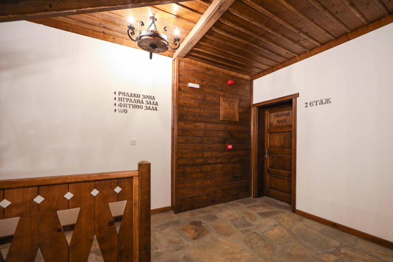 Hotel Leshten Extérieur photo