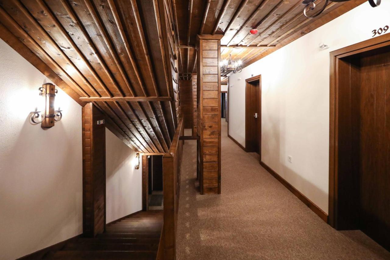 Hotel Leshten Extérieur photo