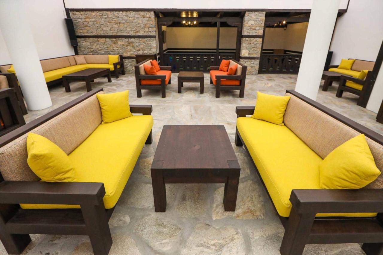 Hotel Leshten Extérieur photo