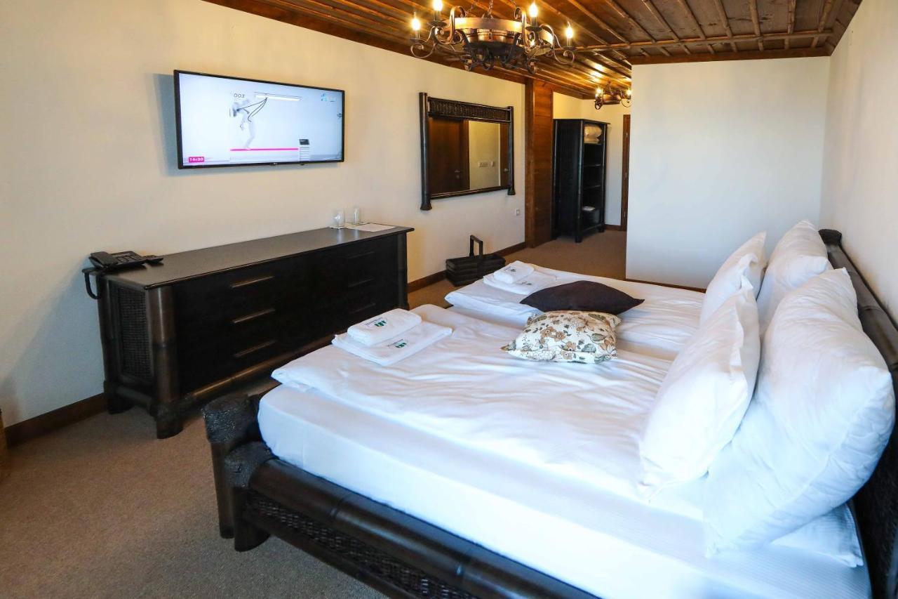 Hotel Leshten Extérieur photo
