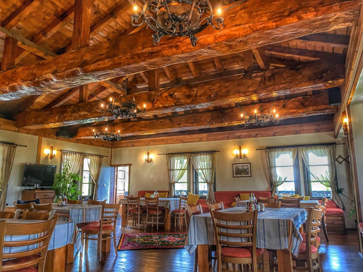 Hotel Leshten Extérieur photo
