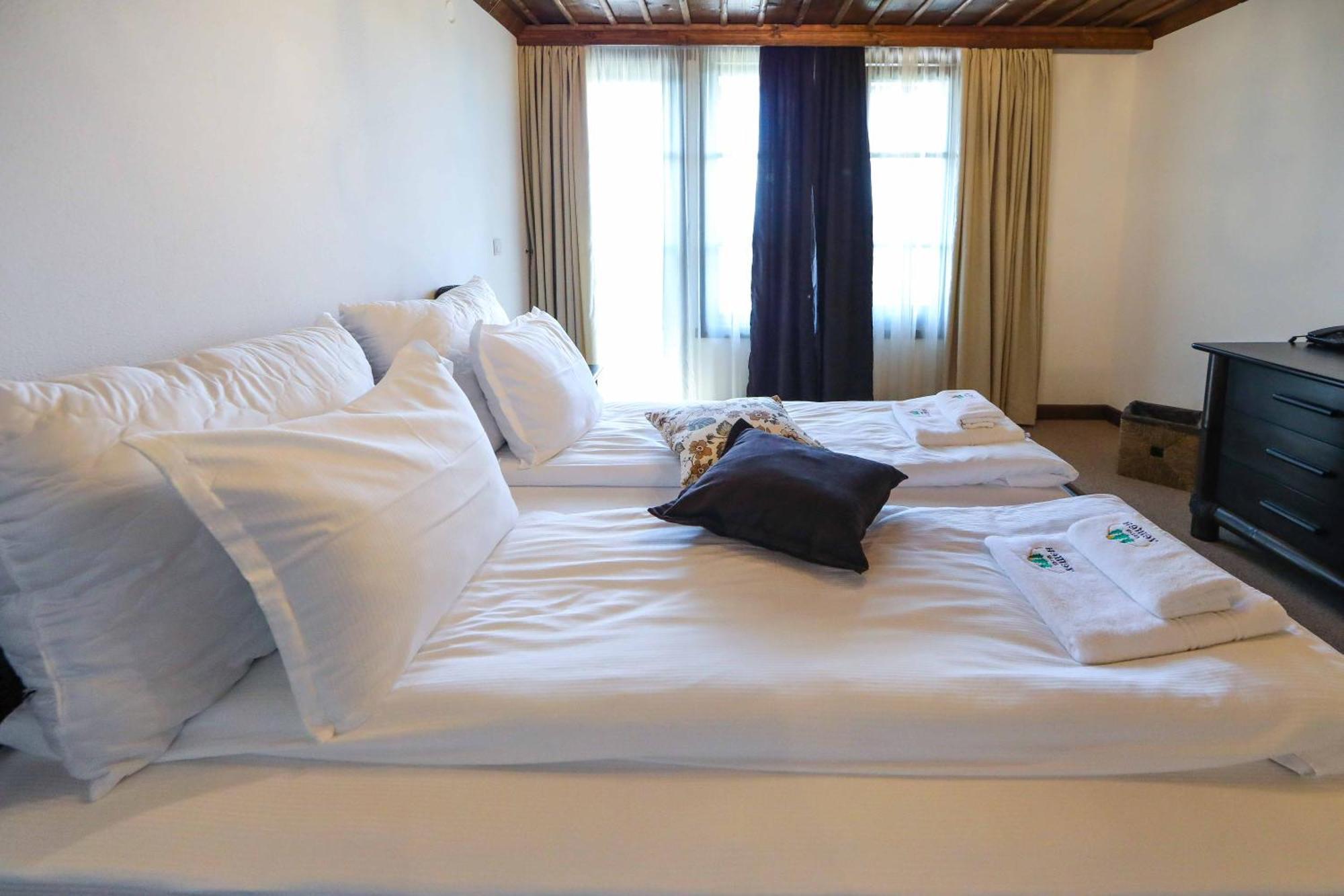 Hotel Leshten Chambre photo
